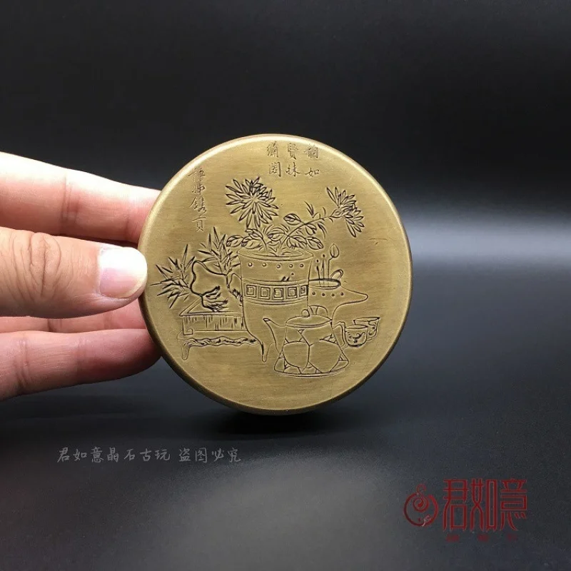 

Copper Courtyard Artistic Ink Box Brass Chrysanthemum Bonsai Teapot Landscape Painting Round Copper Ink Box Calligraphy Supplies