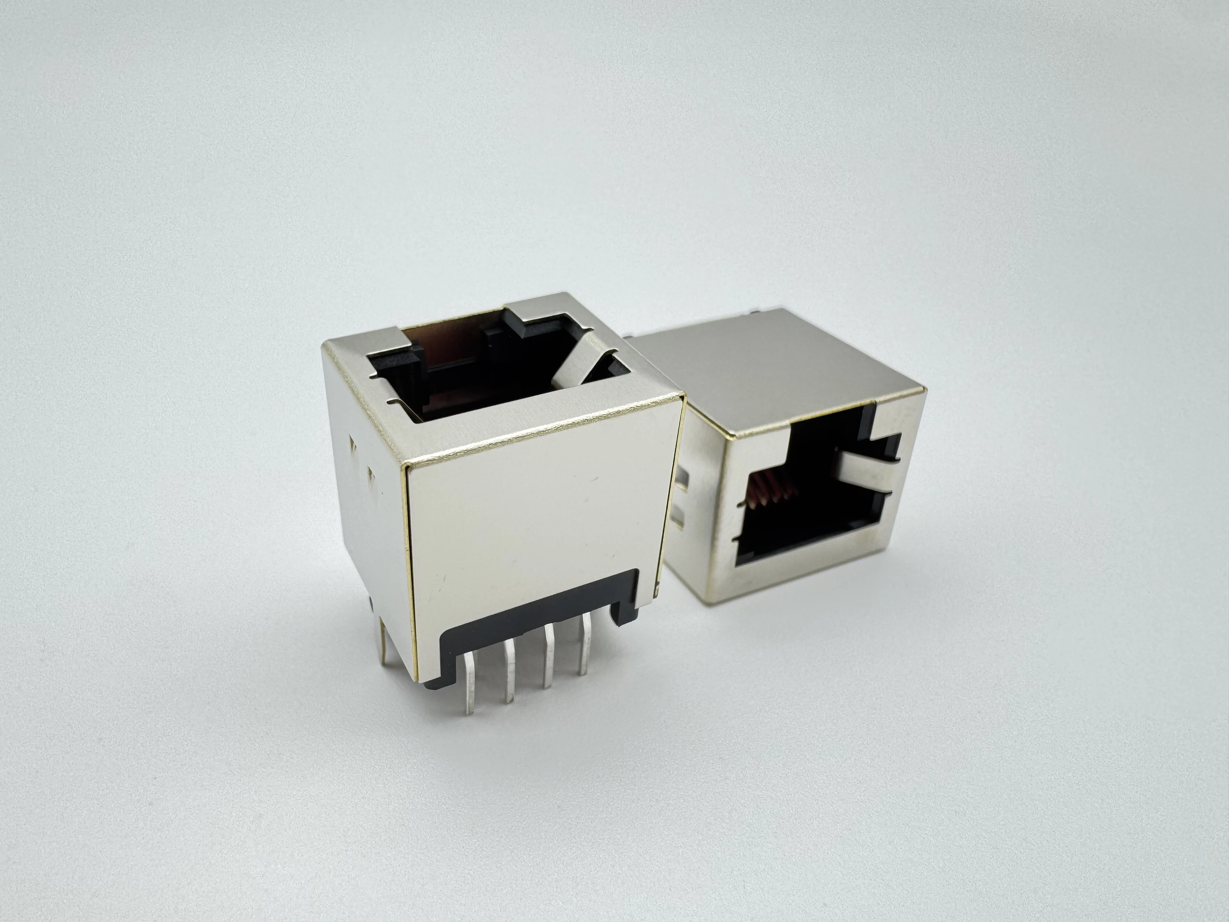 Geschirmter RJ45 8P8C-Klinkenstecker mit oberem Eingang für die Hochgeschwindigkeitsnetzwerk-Hardware-Optimization