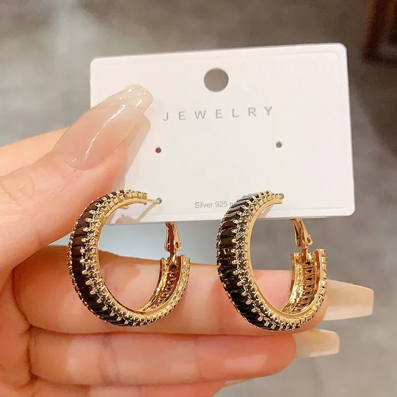 French retro black full diamond earrings female atmosphere exaggerated cold wind silver needle earrings exquisite versatile Inte