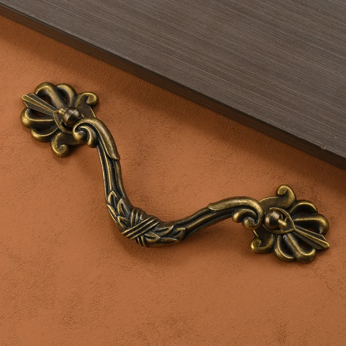 4pc Ancient cabinet door handle Furniture hardware. Cabinet door with four holes. The distance between the long holes is 111mm