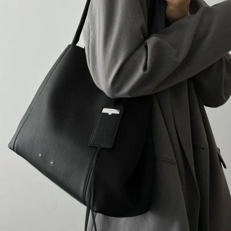 Double-Sided Usable Togo Soft Genuine Leather Casual Tote Bag Large Capacity Lazy Style Commuting Armpit Women's Hand Bags 2026