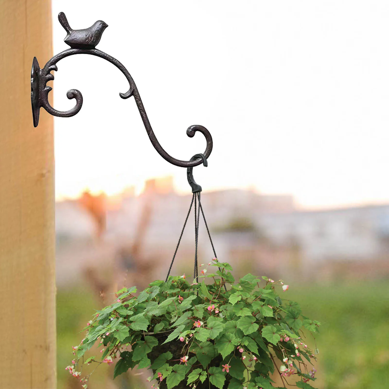 Cast Iron Bird Statue Wall Plant Hanger 9.8inch Long Flower Pot Bracket Patio Decoration for Porch Entryway Sturdy Versatile