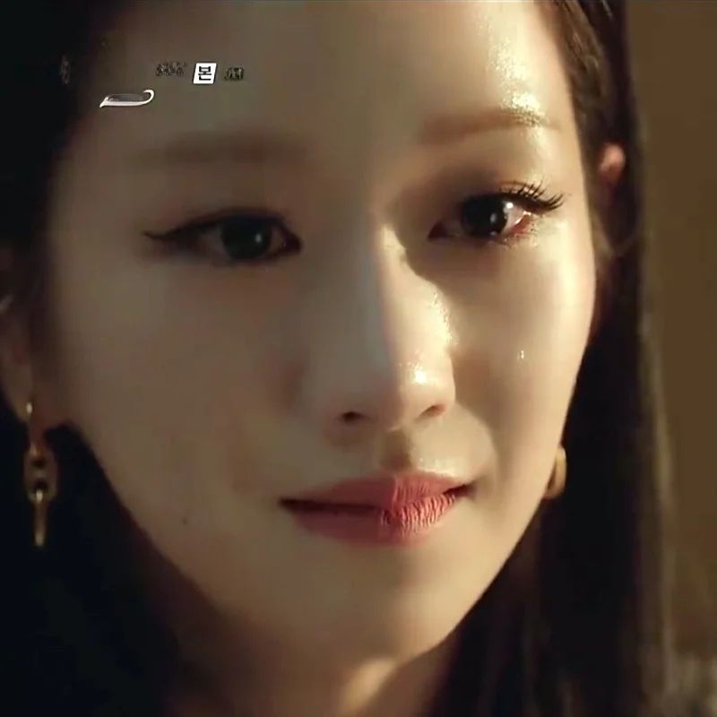 Thumbnail 3 - #28 Dangle Chain Earrings Comparison Guide