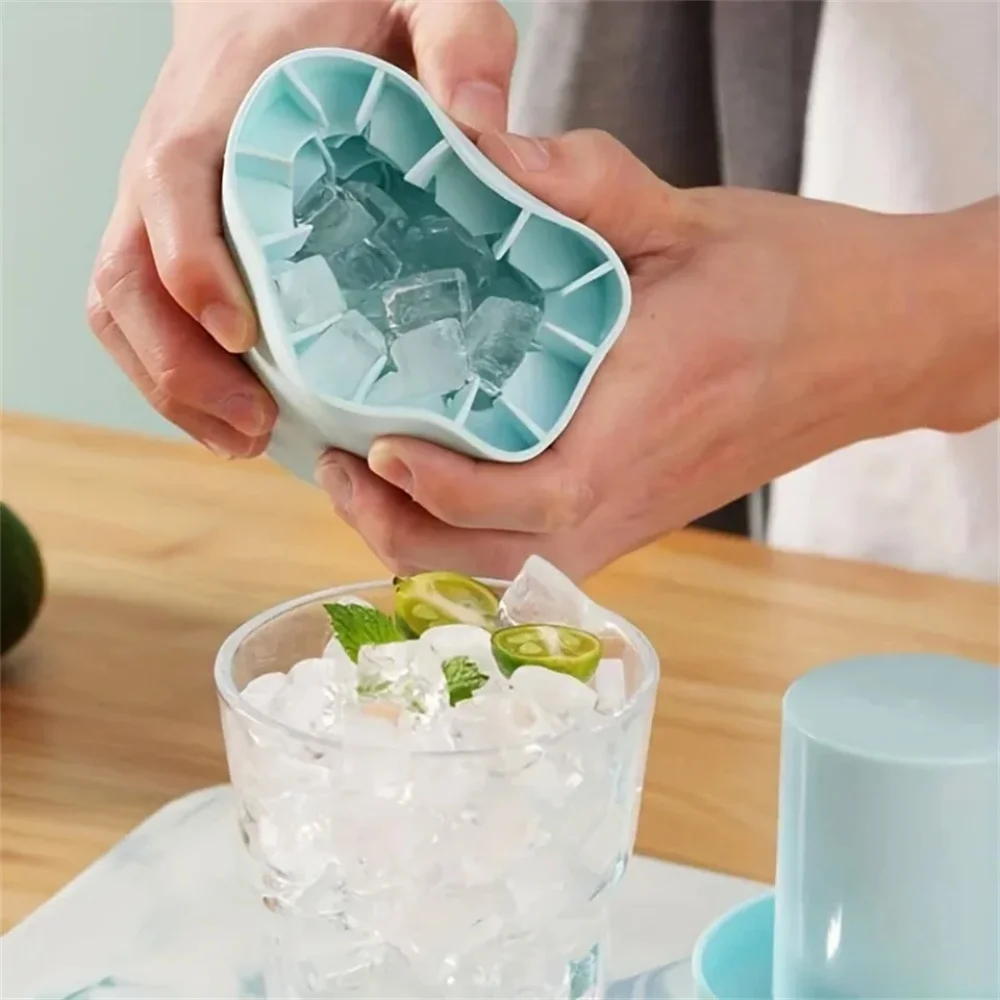Summer Homemade DIY Refrigerator Freeze Ice Maker Creative Ice Cube Mold Barware Tools，Silicone Ice Cube Mold Round Ice Bucket