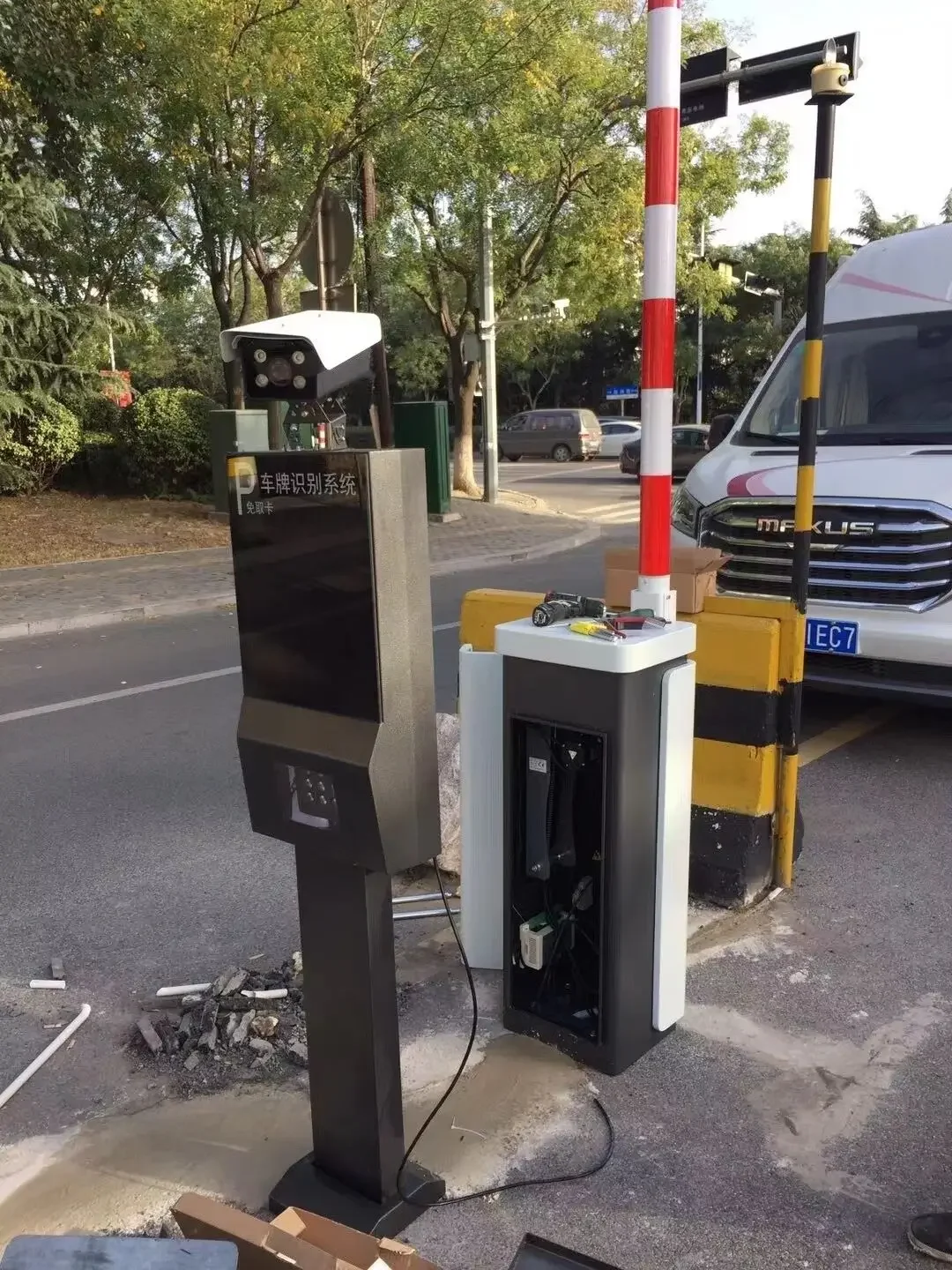 Car Parking LPR Parking System License Plate Recognition Device With Camera