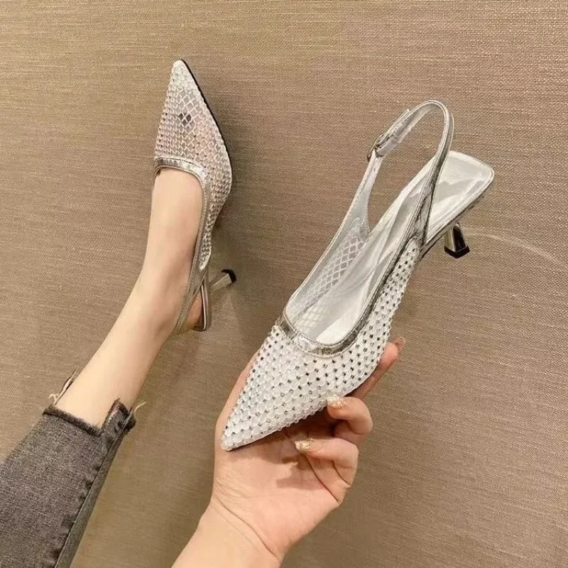 

2026 Spring and Autumn Mesh New Pointed Toe Splicing Spring Temperament Rear Empty Fine Shallow Mouth Fashion Sandals