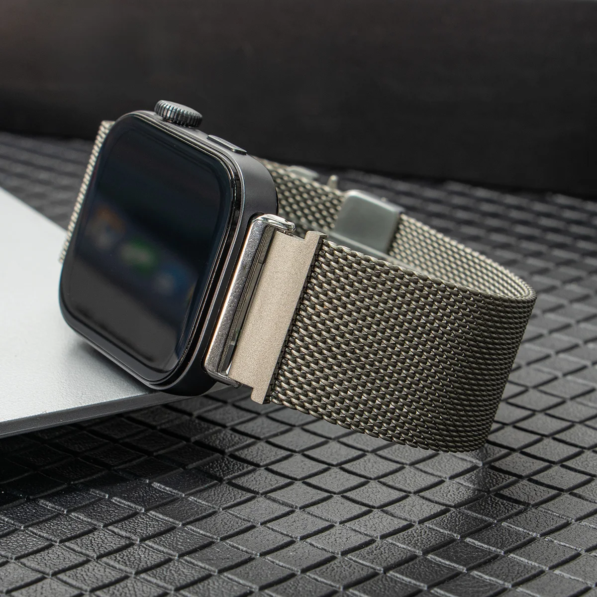 Luxury Milanese Stainless Steel Strap, Magnetic Umbrella Clasp, for Huawei Watch Fit 4/4Pro/3 Adjustable Replacement Band Unisex