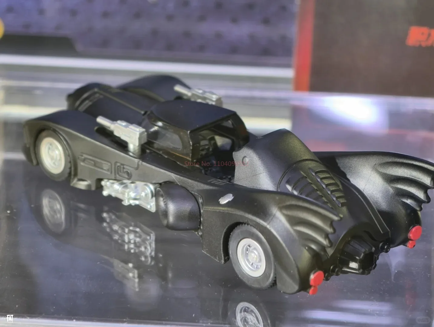 Blokees Wheels Batman E01 Gotham Shadow Batmobile Building Block Car Collectible Toy Figure For DC Comic Superhero Collectors view 6