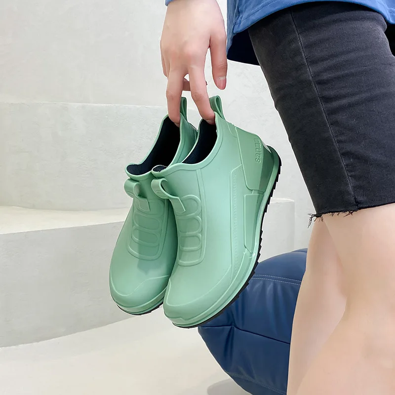 New Designer New Rain Boots Women Waterproof Lady Short Rain Boots Non-slip Water Proof Shoes Thick-soled Rubber Shoe 레인부츠 2024