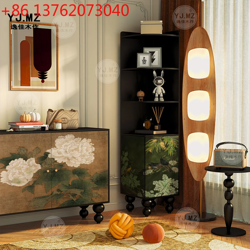 Comodino per camera da letto in legno massello francese retrò con fiori e uccelli