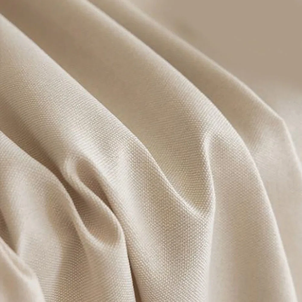 Waterproof Tablecloth Made from Polyester for Dining Tables with Anti Static Functionality and Clean Aesthetic