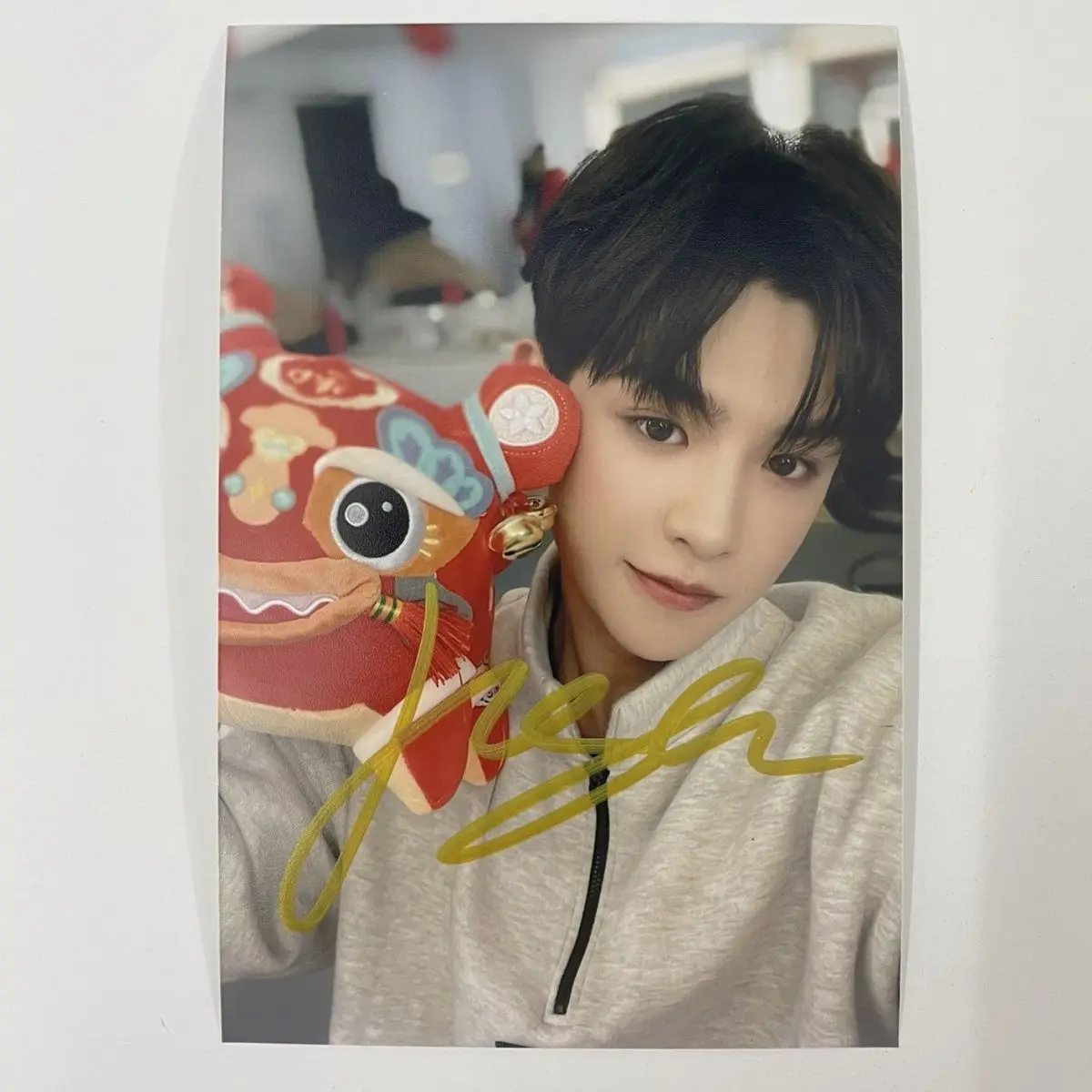 Huang Minghao Justin's Signature photo non printed Photo 6-inch Assistance gifts for friends and classmates