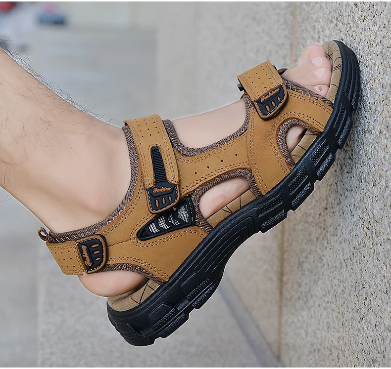 

Men Outdoor Casual Lightweight Sandal Fashion Sneakers Size 38-46 Brand Classic Mens Summer Genuine Leather Sandals