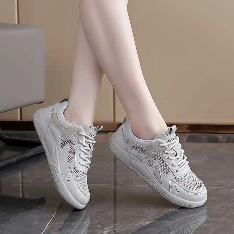 

Спортивная обувь для бега со шнуровкой и отверстиями, тренировочные спортивные и отдыха женские кроссовки для бадминтона, закуски, Прямая поставка, кроссовки Tenisse