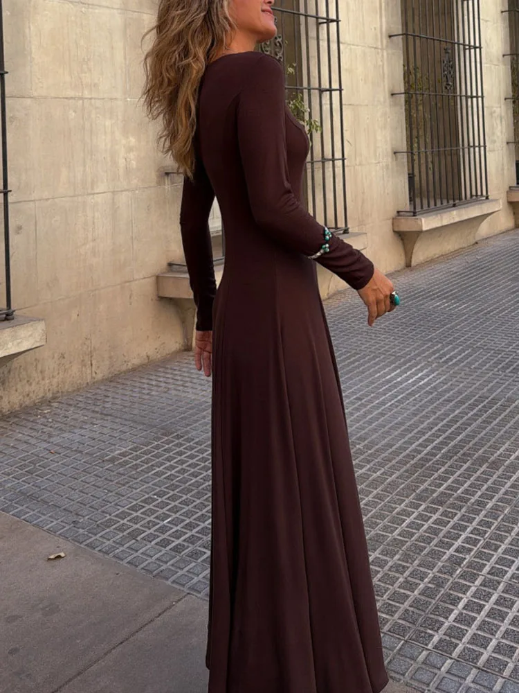 فستان خريفي برقبة دائرية وأكمام طويلة مطوي 2025 جديد بسيط بلون واحد فستان رداء عالي الخصر أنيق بقصة ضيقة للنساء فستان الحفلات