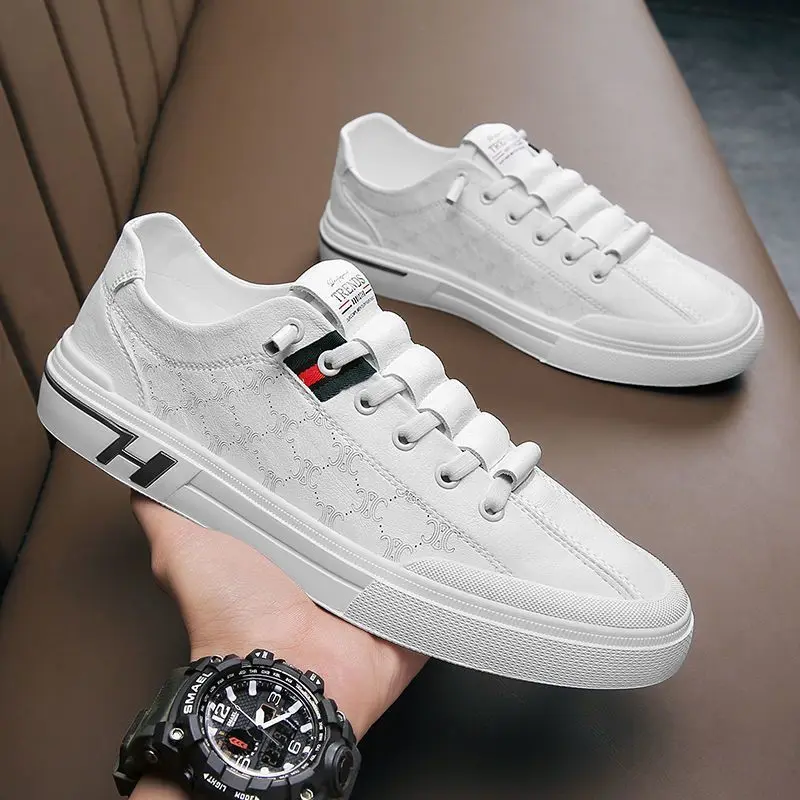 2023 Summer New Little White Leather Shoes Versatile Breathable Casual Board Shoes Korean Version Trend One Step Men's Shoes