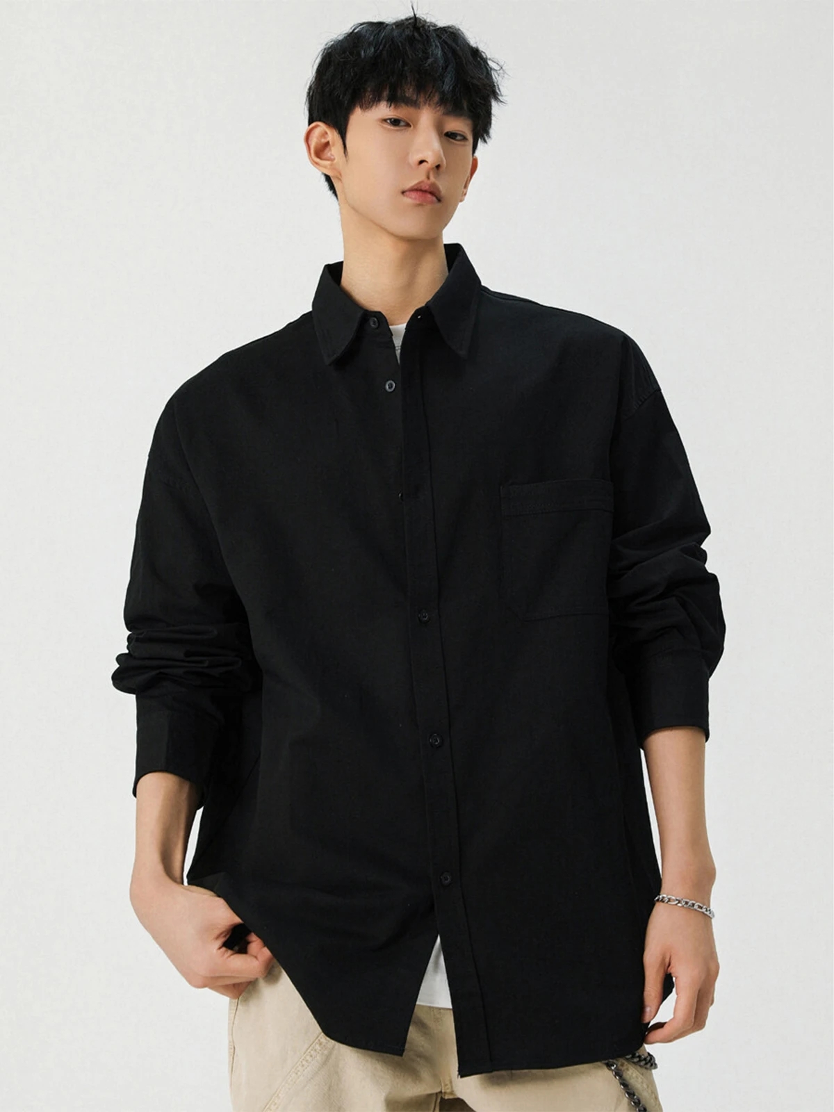 

Мужская свободная рубашка с длинным рукавом в корейском стиле, новая весенняя коллекция, повседневная верхняя одежда на пуговицах из хлопка