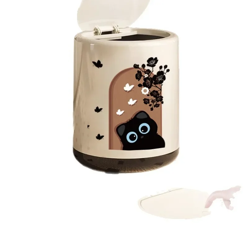 Retro Medieval Waste Bin with Lid Wheels Luxury Home Trash Can for Living Room Bedroom High End Decor