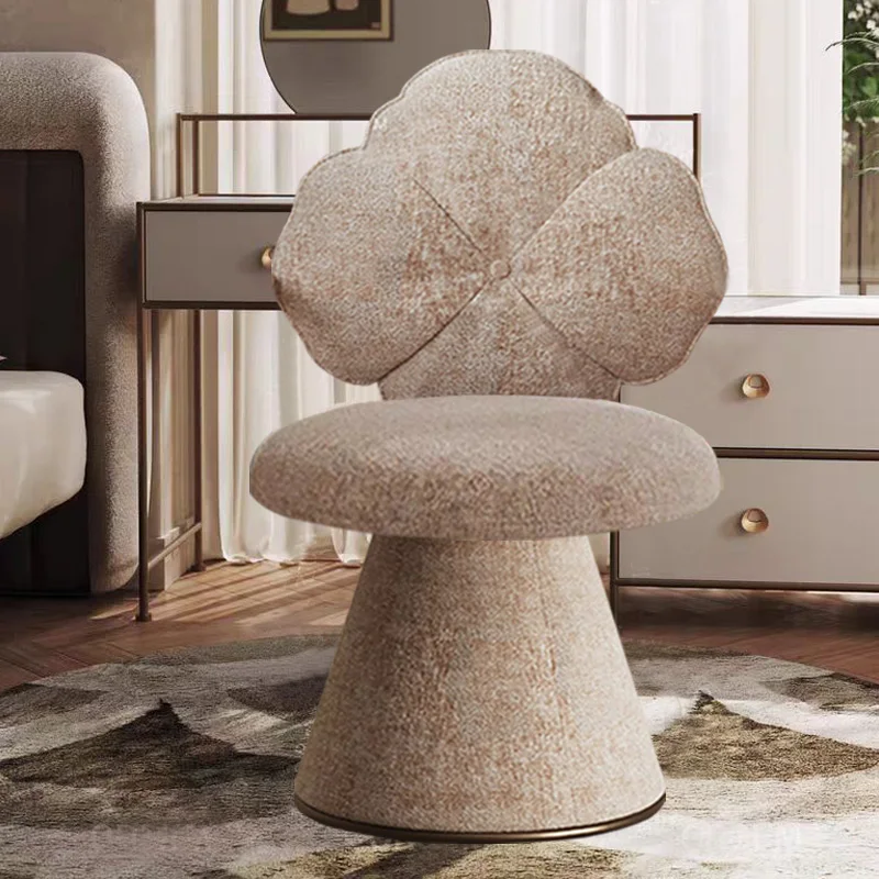 

Роскошные пуфики для спальни, мобильный туалетный столик, деревянный табурет для макияжа, дизайнерский стул для гостиной, минималистичный табурет, модная мебель