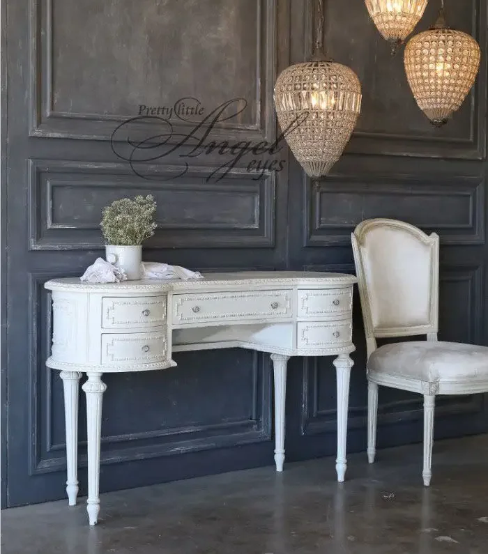 

A French Fashion High-end Bedroom Vintage Wood Royal Solid Wood Dressing Table Custom Furniture