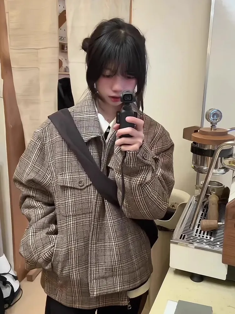 Retro American Plai…