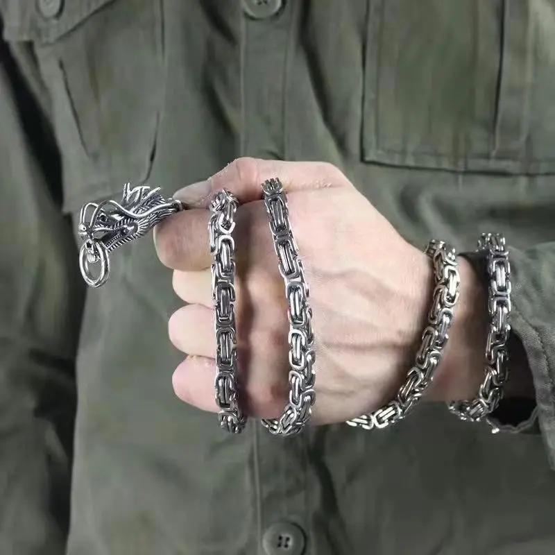 

Titanium dragon head necklace, self-defense pants chain, domineering and sturdy Bracelet decoration