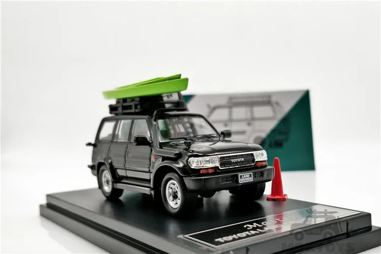 Master 1:64  Land Cruiser LC80 Black W/ Accessories Diecast Model Car