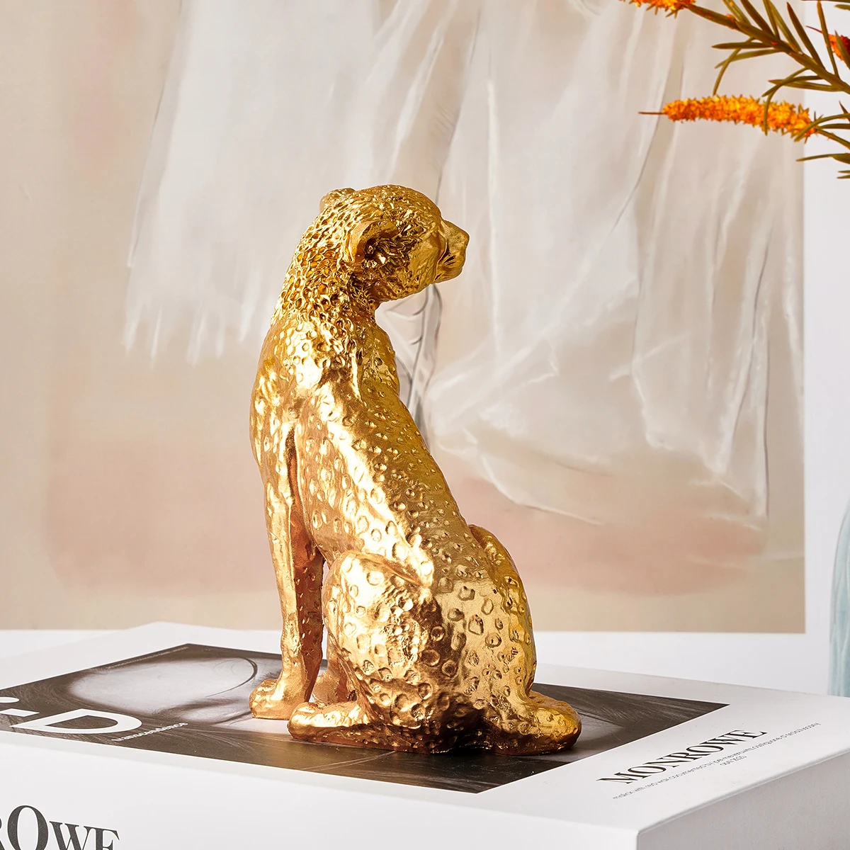 1 Stück, goldener, leopardenförmiger, hockender Dekoartikel für den Schreibtisch, geeignet für Arbeitszimmer, Eingangsbereich, Büro und Hoteldekoration – Detail 4