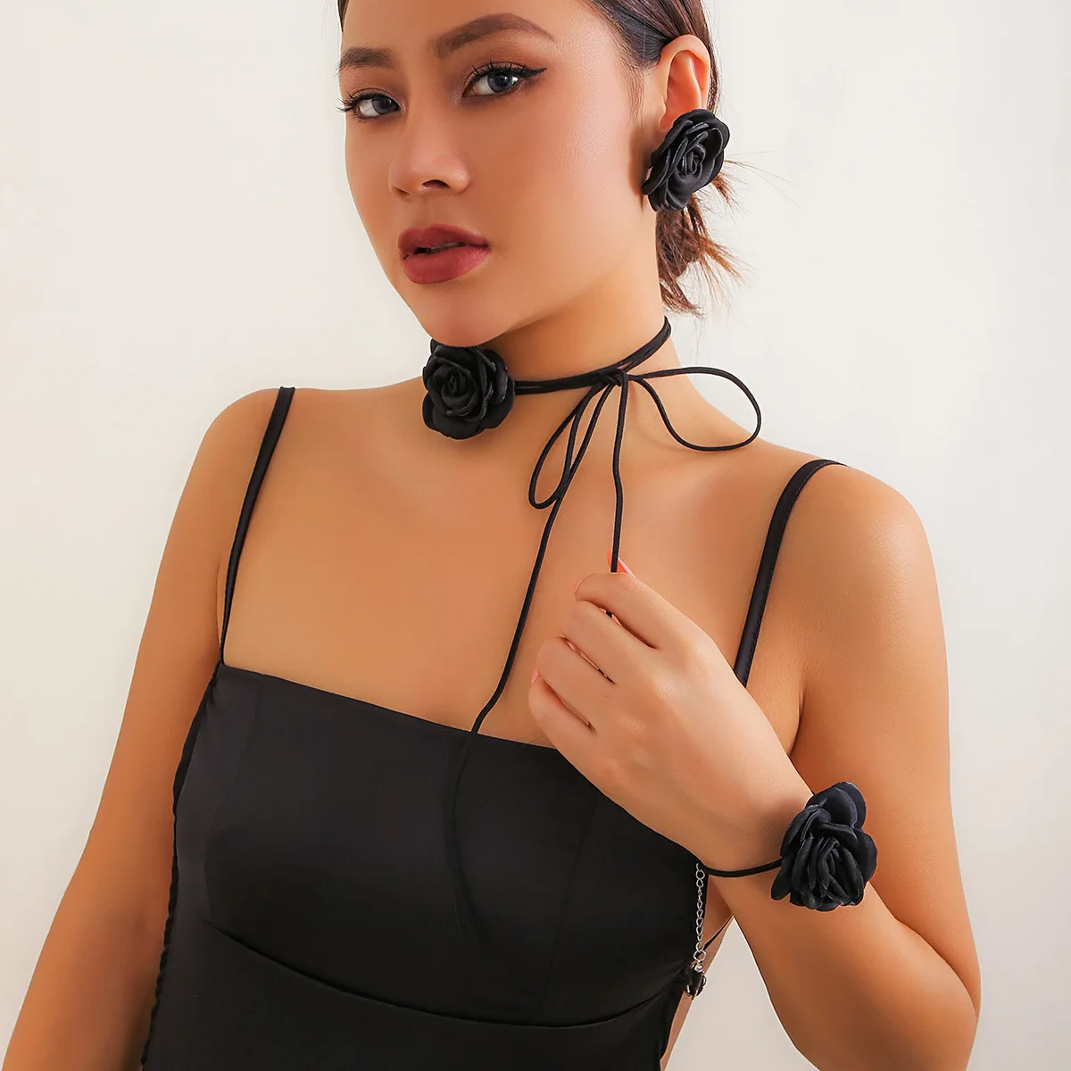 Choker Velvet Rose Satin Flower Vintage with Durable Adjustable Clasp and Hair Ornament for Women Daily Night Out Goth