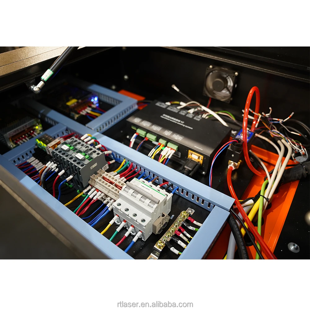 Manufacturer  Welding Machine 2000W Automatic Stainless Steel Carbon Steel Optical Fiber Welding Machine Handheld