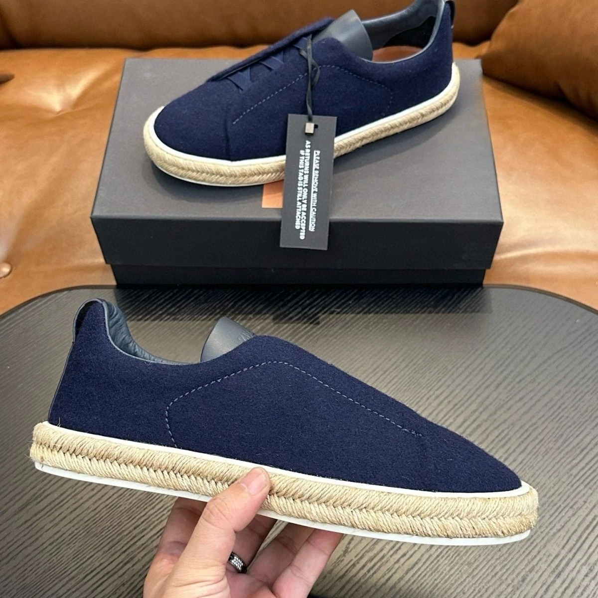 

Новая высококачественная деловая обувь ZEG – удобная, дышащая, повседневная обувь, модная спортивная обувь и роскошная мужская обувь.