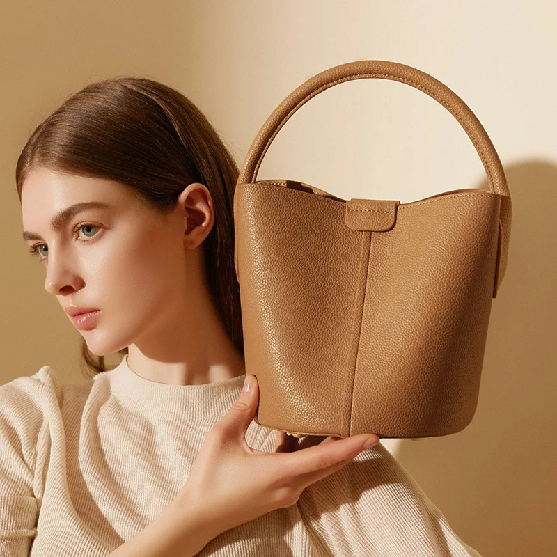 New Commuter Women\'s Bucket Bag Lady Messenger Genuine Leather Vegetable Basket Handheld Crossbody Mother And Child Handbag