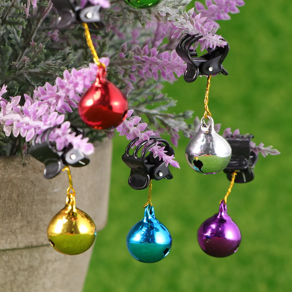 

48Pcs Christmas Beard Bell Clip Metal Plastic Lightweight Hair-Safe Grip Beard Ornaments for Holiday Party Cosplay