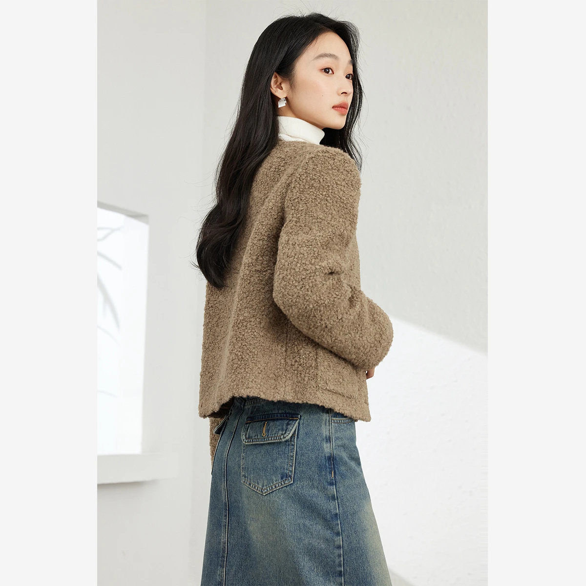 VIMLY Women's Wool Blend Tweed Coat 2026 Winter Round Neck Asymmetric Pocket Design Thick Warmth Jacket Office Outwear A0579