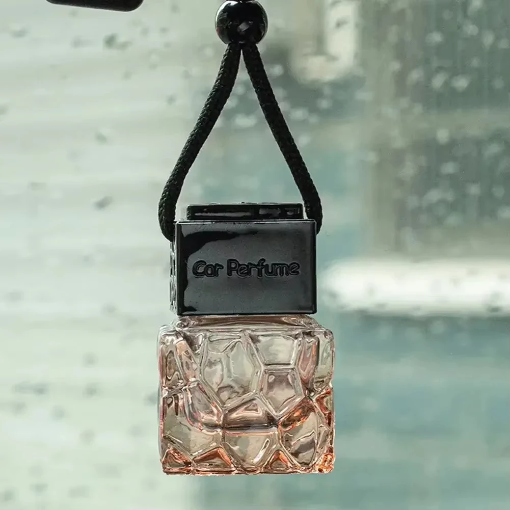 10 ミリリットル車載エッセンシャルオイルディフューザー香水ボトル芳香剤香り飾りぶら下げ空ボトルインテリアアクセサリー