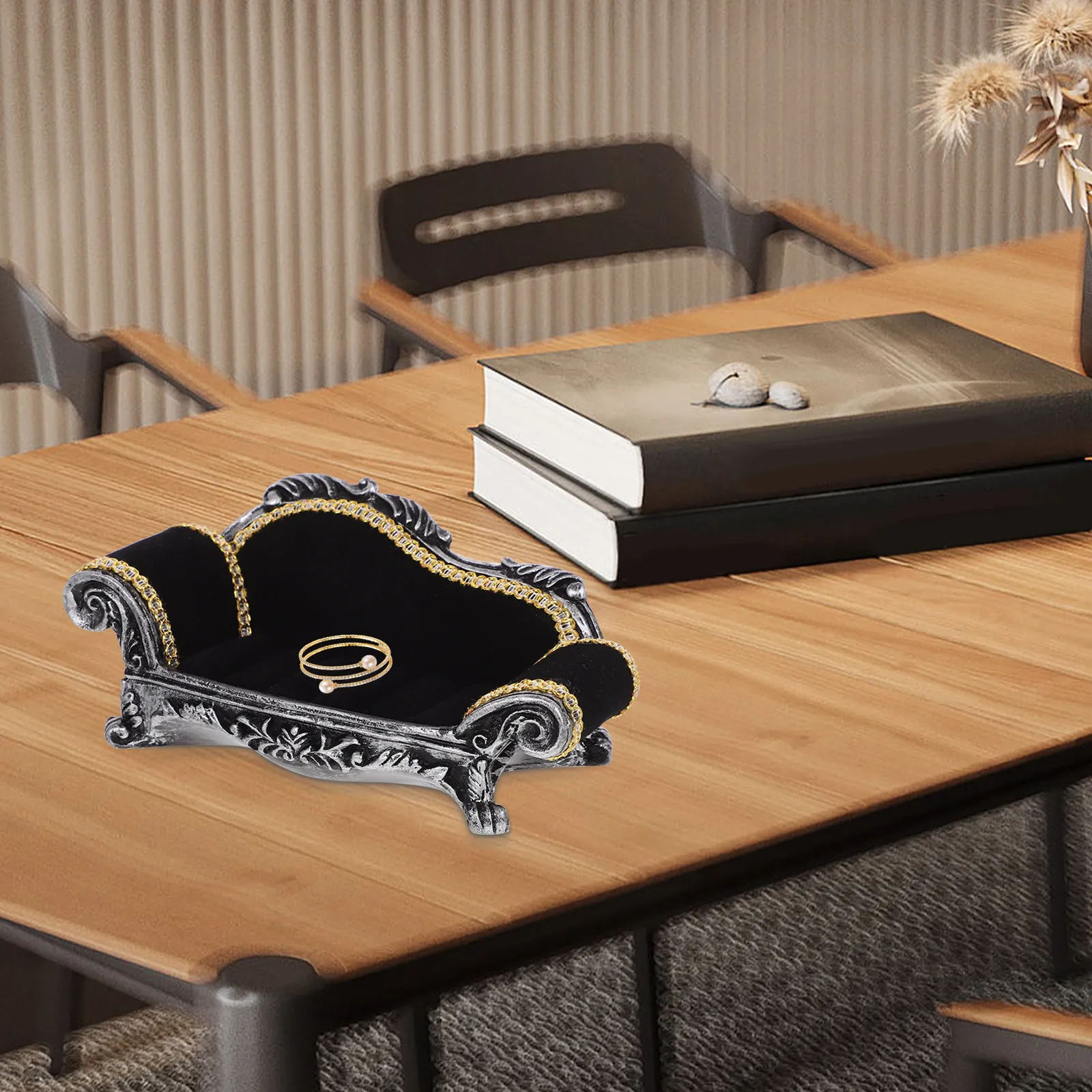 

Шкатулка-органайзер для украшений в форме дивана: маленькая подставка для колец, браслетов, серег, ожерелий – эффективное хранение и демонстрация