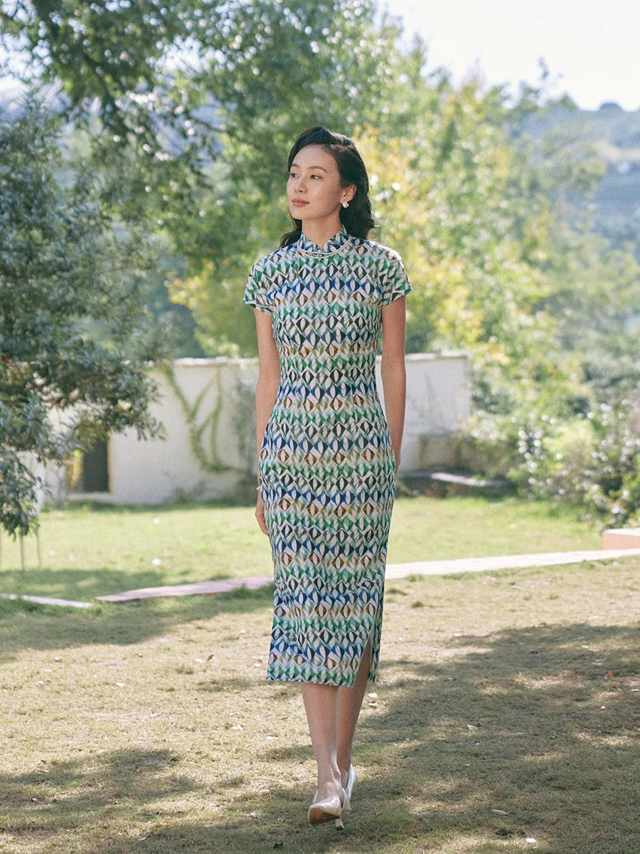 

Хлопковая ткань со смесовыми волокнами, средней длины, с короткими рукавами, на молнии сбоку, в гонконгском стиле, с цветочным принтом, для повседневной носки, в стиле ретро, Cheon...