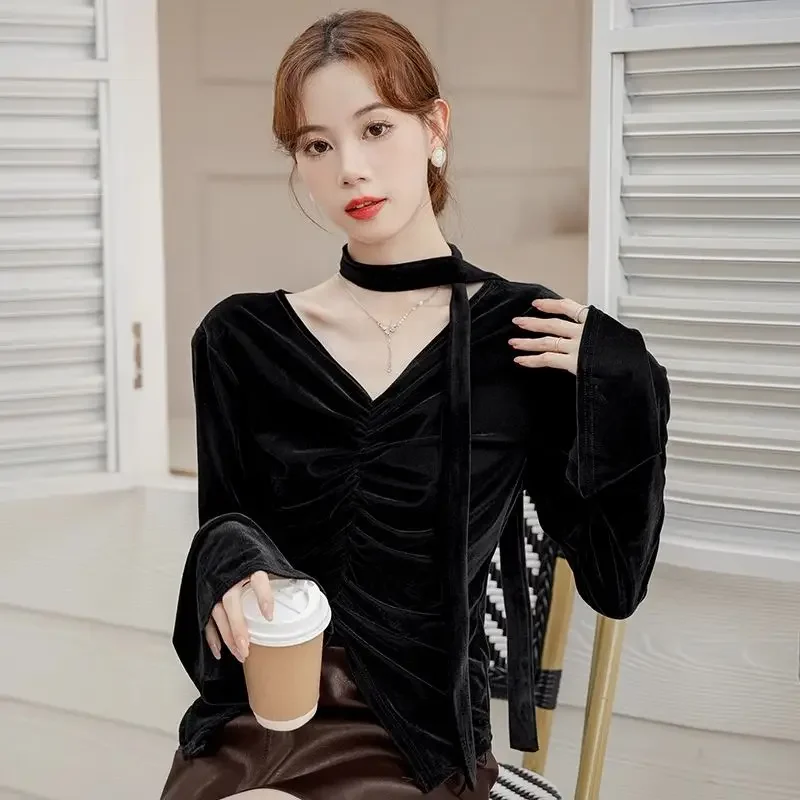 เสื้อเชิ้ตกำมะหยี่สีทองแบบผูกคอทรงเข้ารูป ดีไซน์จีบแบบฝรั่งเศส สำหรับผู้หญิง รุ่น Autumn Design