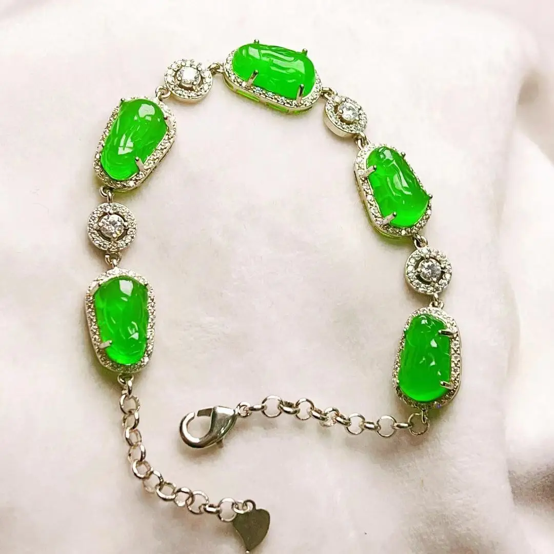 

Sterling silver inlaid jadeite high ice all green luxury inlaid Pixiu bracelet jade bracelet light luxury inlaid ice transparent