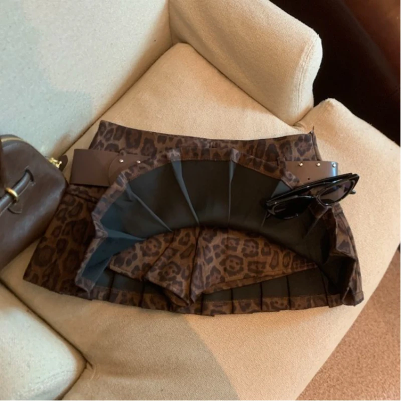 Style américain fille épicée imprimé léopard jupe plissée taille haute Y2K Harajuku fille épicée slim fit à la mode jupe millénaire