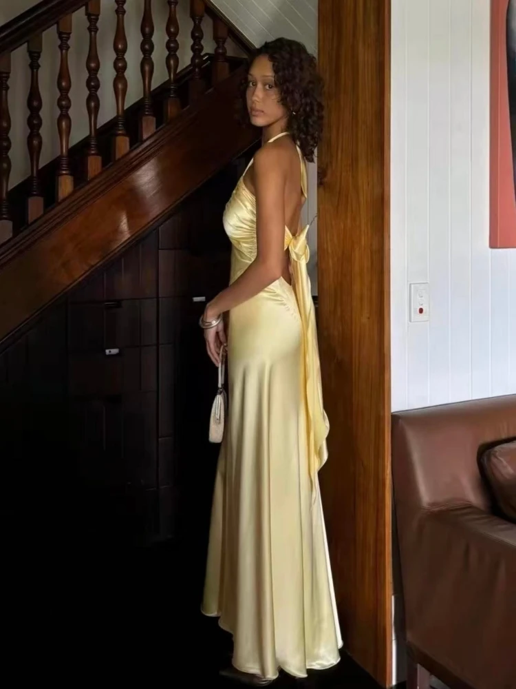 2025 Sexy Halter Neck Backless Slim Long Dress Women Yellow Sleeveless Folds Bodycon Dresses Elegant Evening Party Gowns