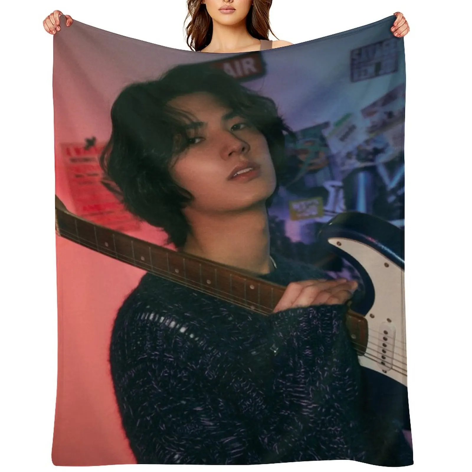 

Xdinary Heroes Jooyeon Throw Blanket wednesday Thermals For Travel Furry Summer Beddings Blankets