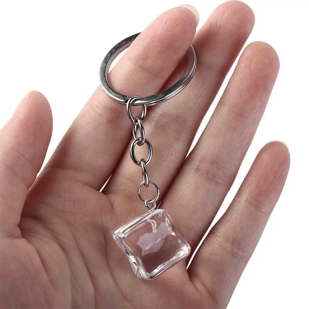 3D Ice Cube Ice Cube Acrylic Pendant Transparent Simulation Ice Cubes 3D Geometric Ice Keychain Fashion Stereoscopic