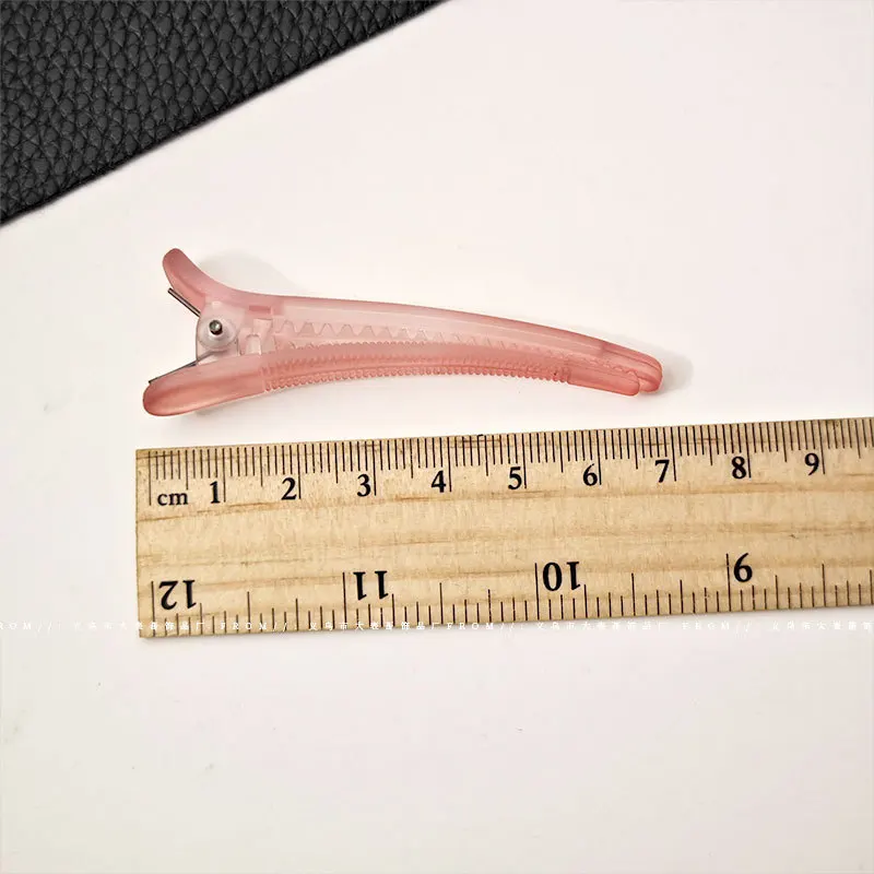 Clip para Flequillo Esponjoso Sin Costuras - usage example