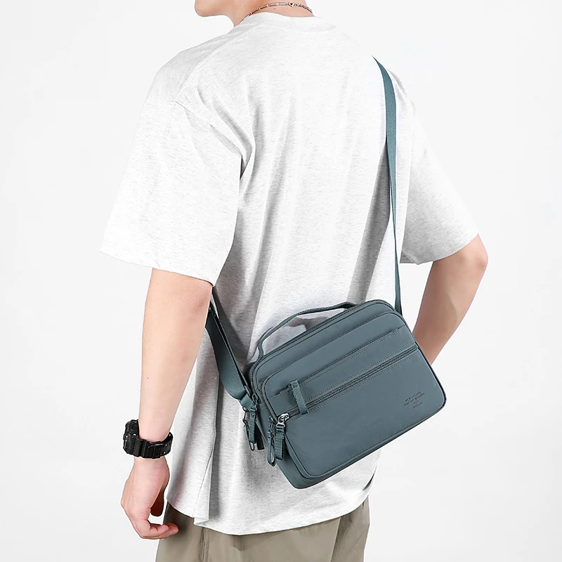 Leichte Herren-Umhängetasche aus Oxford-Stoff – Mehrschichtige, robuste Schultertasche für den täglichen Pendelverkehr und Reisen – Schulter-Brusttasche – Detail 4