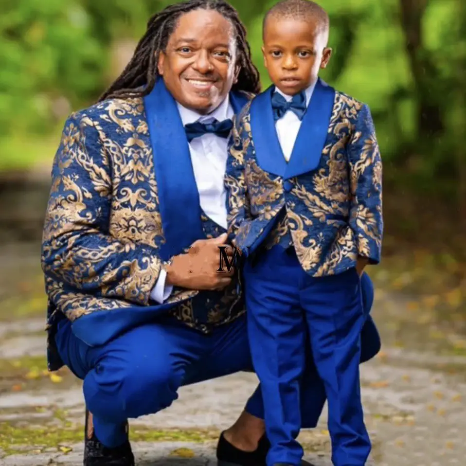 2023 New Blue King Boys abiti per matrimonio scialle risvolto festa di compleanno per bambini porta anelli formale padre e figlio (giacca + gilet + pantaloni)