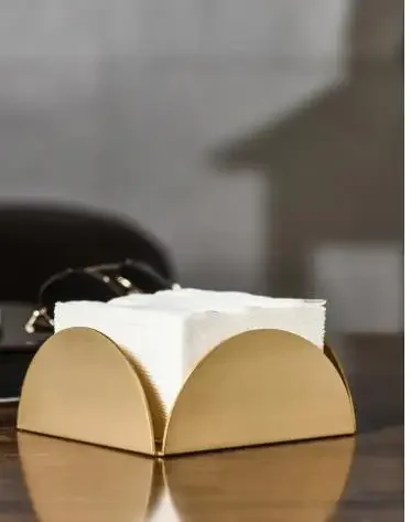 

Modern Golden Brass Rectangular Tissue Box Matt Brushed Seat Type Storage Tissue Canister Living Room Coffee Table Home Decor