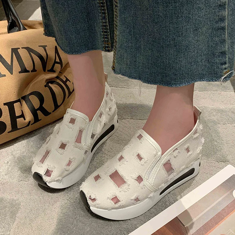 Women Sneakers Platform Shoes Floral Embroidery Mesh Sneakers for Ladies Slip on Casual Comfy Heeled Shoes Woman Sports Shoes