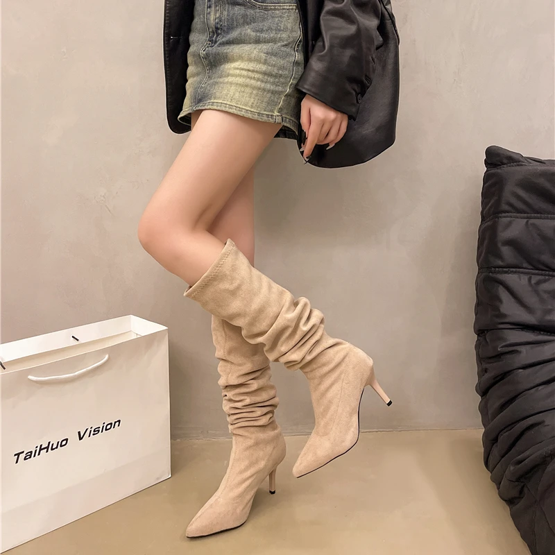 Pointed-toe, Low-heeled, Knee-length Boots for Women, 2026 Autumn-winter Collection, Versatile, with High Heels