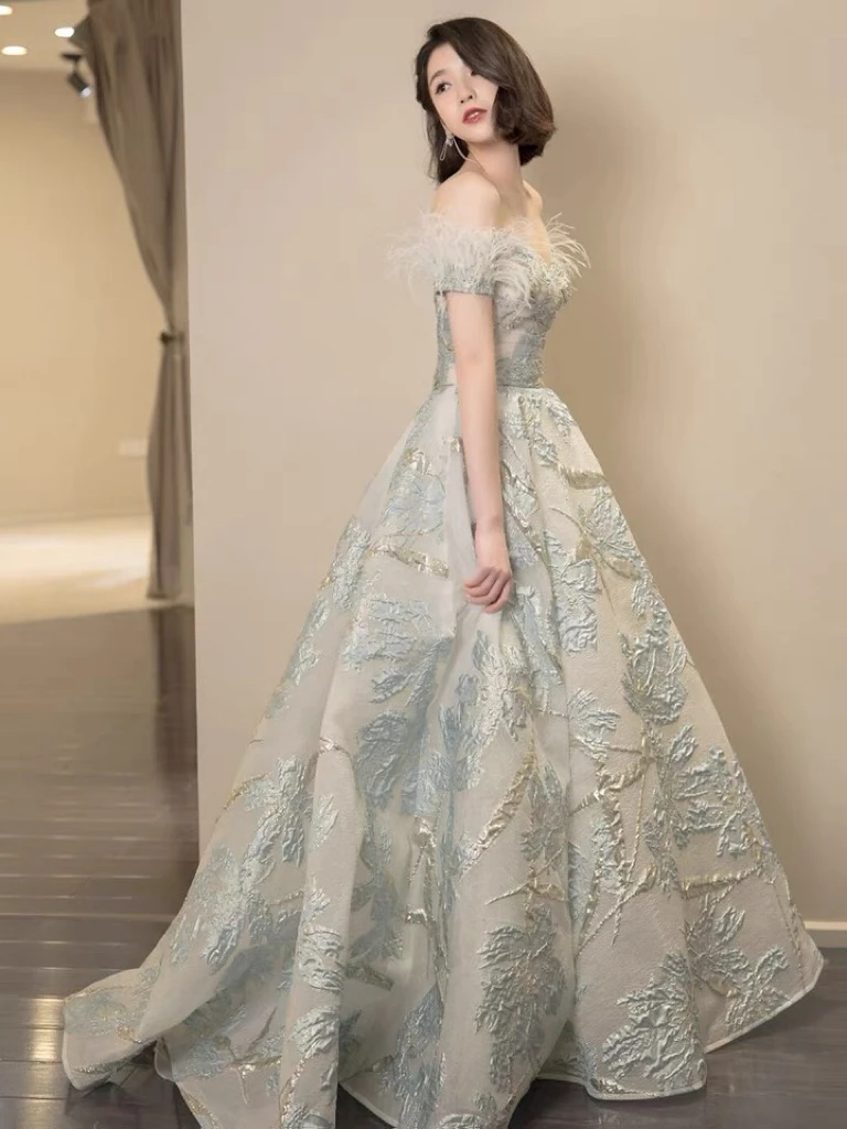 Vestidos de celebridades con estampado de plata azul, cuentas de flores, escote corazón, una línea de plumas, hombros descubiertos, lujo, fiesta Formal, noche, baile de graduación